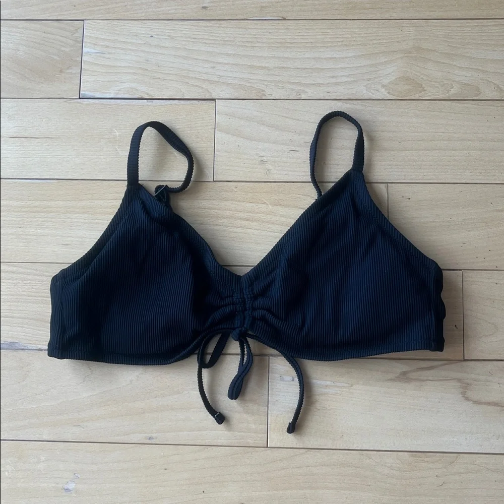 NWOT Aerie V Ruched Ribbed Scoop Bikini Top in True Black - Picture 1 of 6